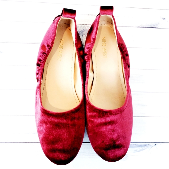 NWOT Nine West Garnham Wine Velvet Ballet Flats - Picture 2 of 5